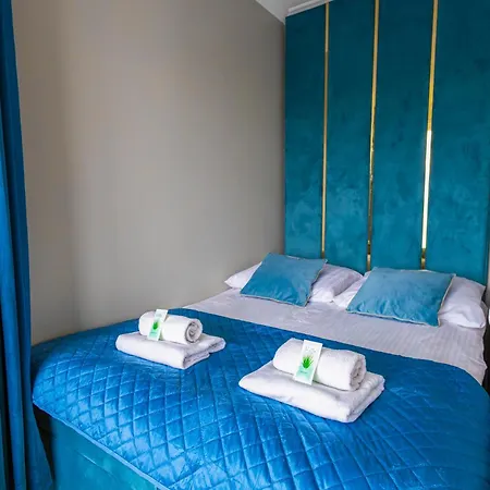 Aparti Goldnwhite Galaxy